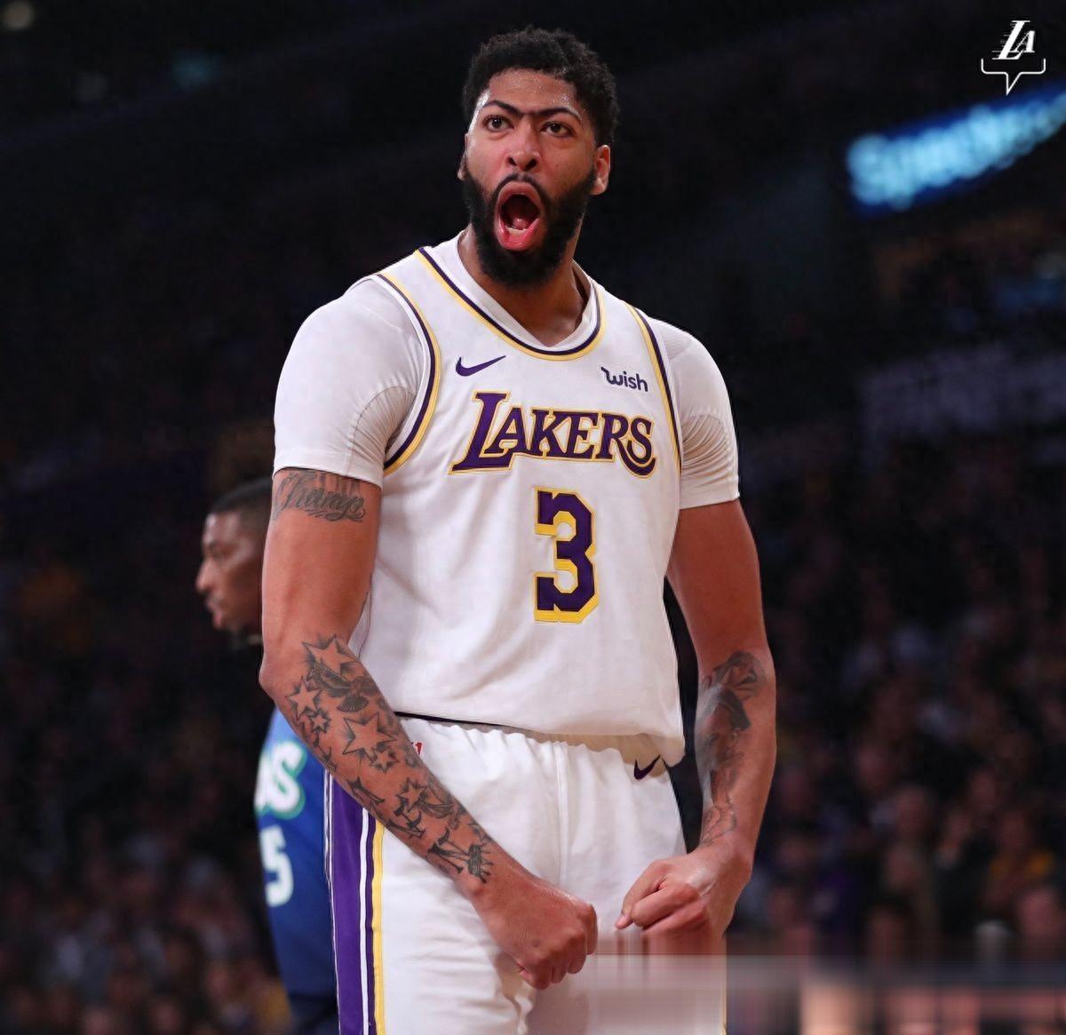 星空体育中国-包含拜仁慕尼黑再遭质疑备战足总杯今晚上海久事更衣室发声，浓眉哥连续七场比赛得分超过回归赛场瞬间刷屏的词条